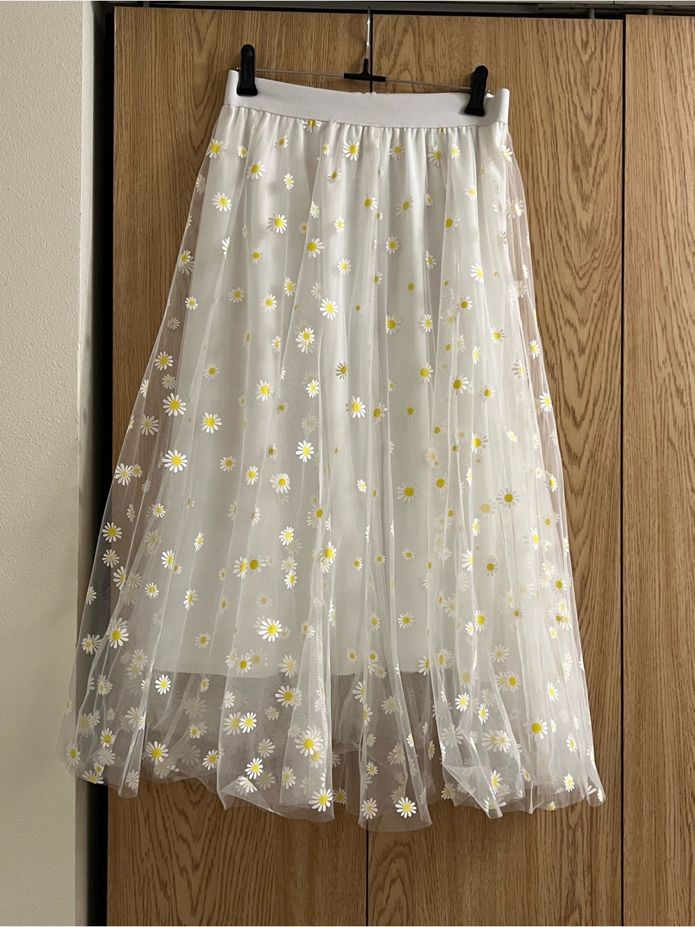 Masters White Tulle Maxi Skirt with Yellow Daisy Accents